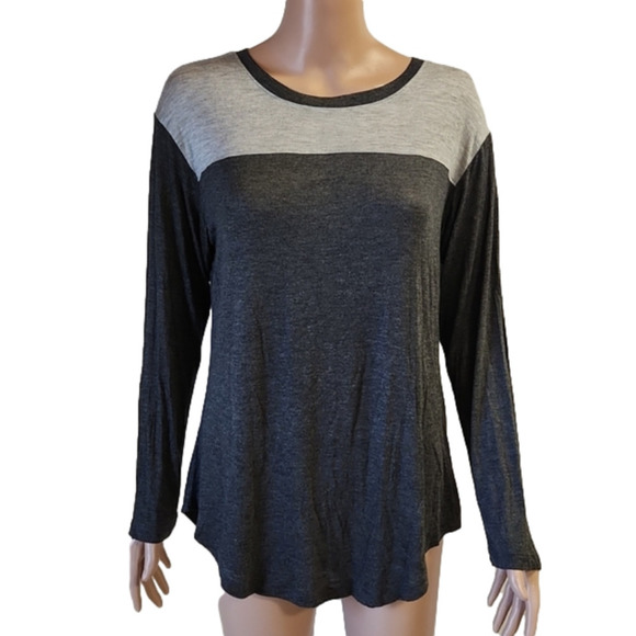 Well Worn Tops - Well worn woman's long sleeve shirt (code-P112)